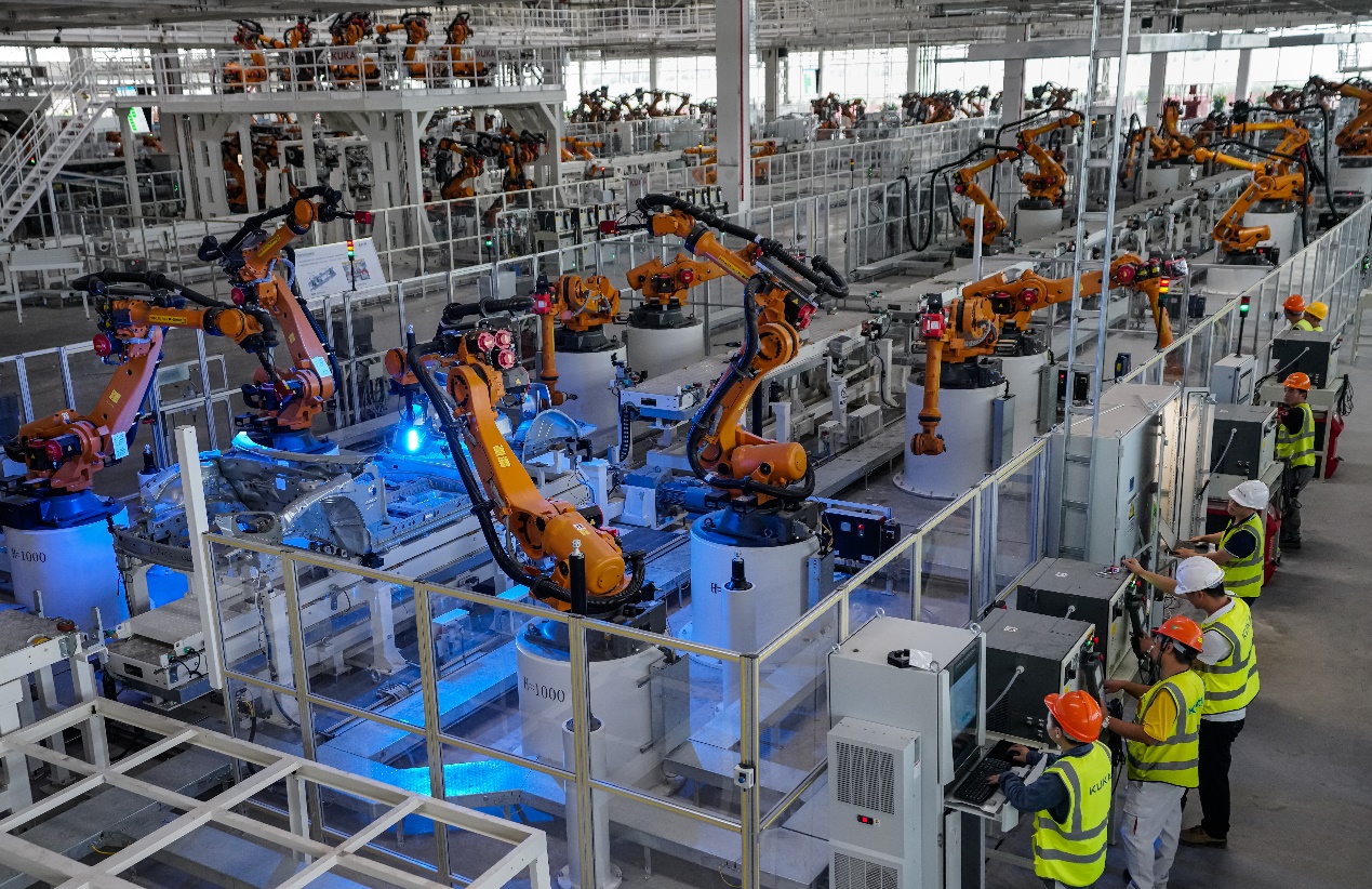 提質降本，智造未來 恒大“黑燈工廠”開啟工業自動化新篇章